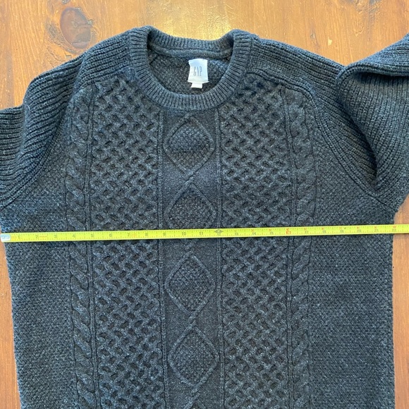 Gap Sweater Large - Picture 3 of 6